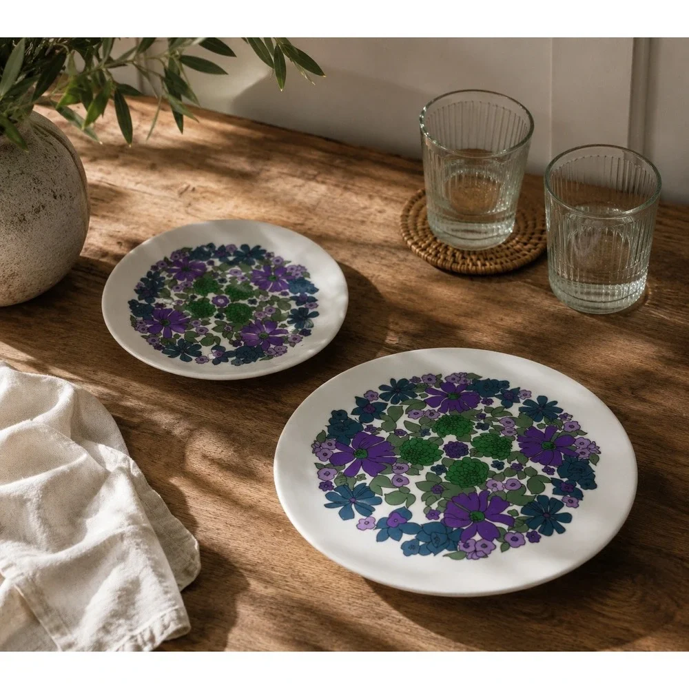 Vintage Retro Floral Melamine Dinner Plates Set‎ of 2 Purple Green Mod 9.5 Inch